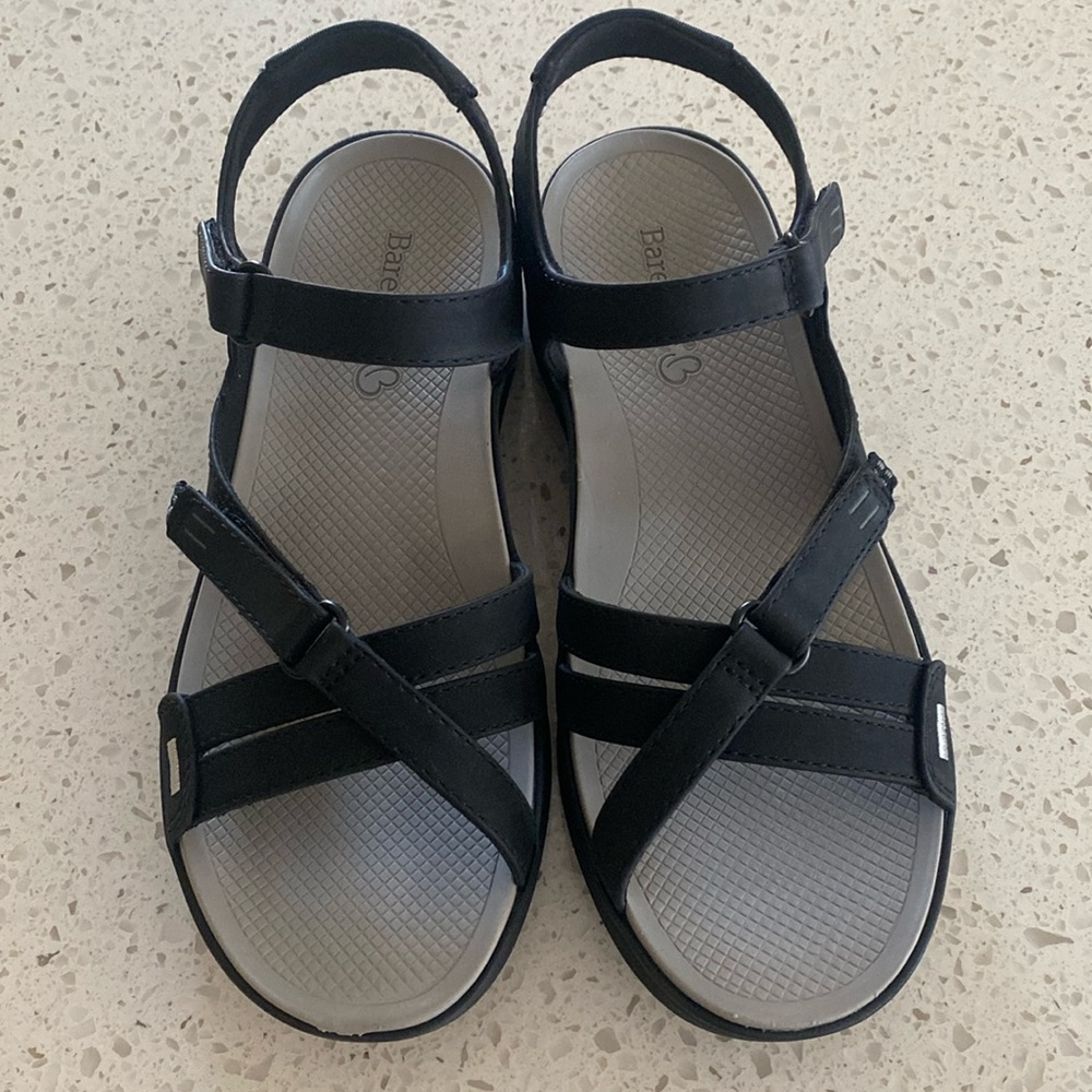 Baretraps Black Tracy Sandals 8 1/2